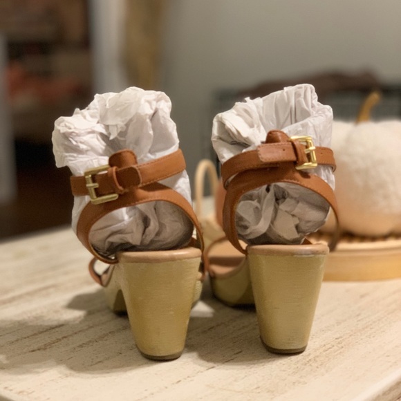 Brown Ankle Strap Sandals Old Navy - Picture 4 of 5